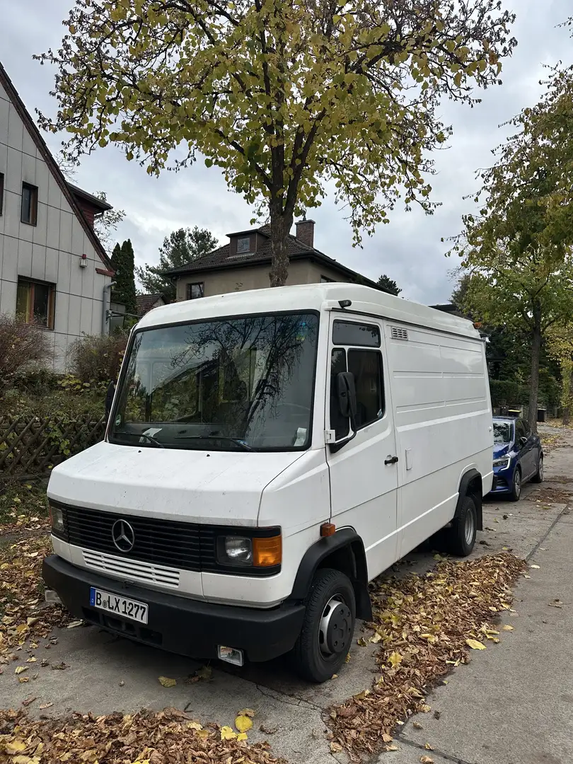 Mercedes-Benz Vario Camper - 1