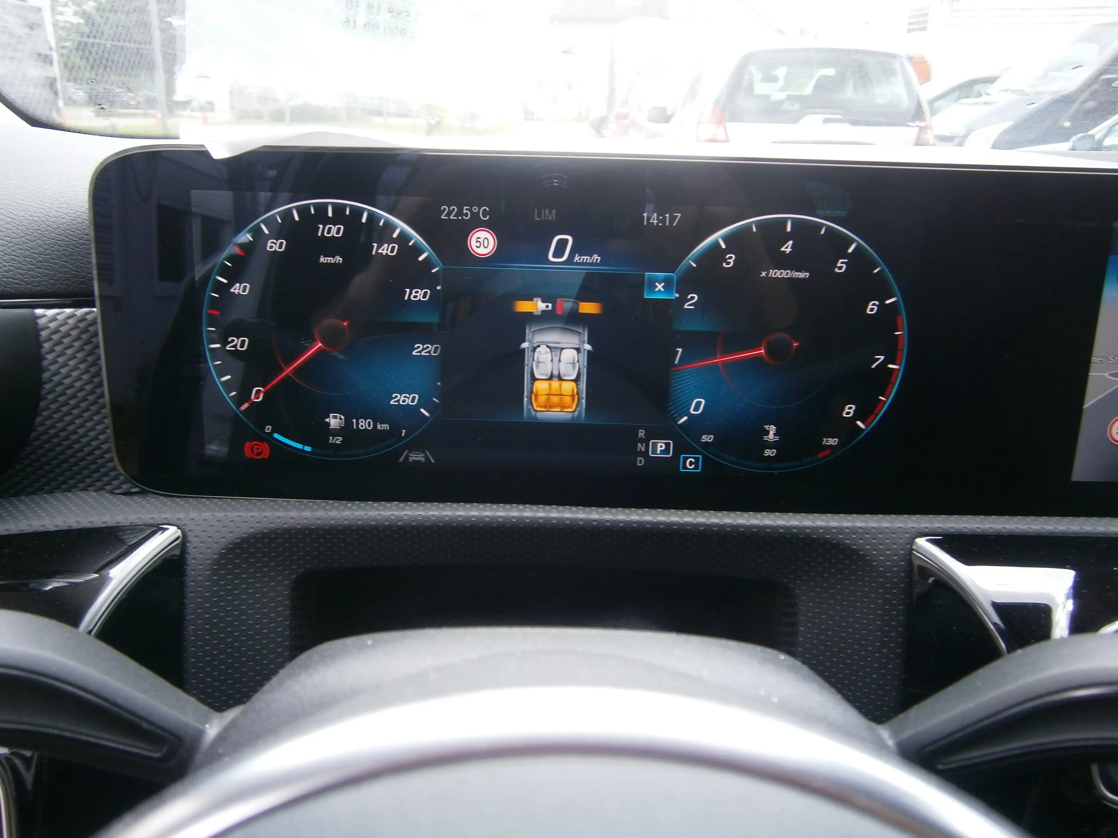 Mercedes-Benz A 180 A-Klasse 7G-DCT Edition 1 — photo 12