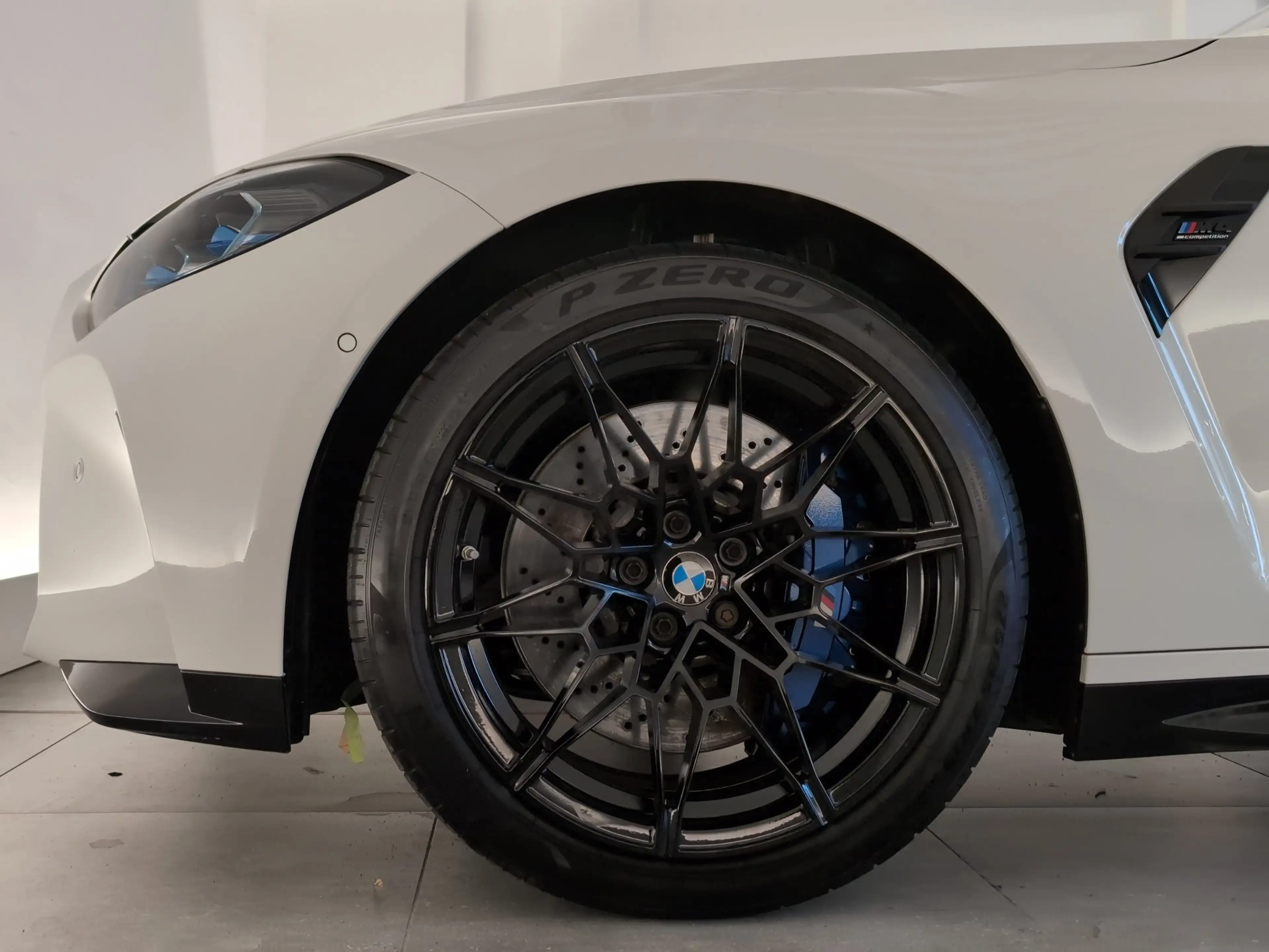 BMW M4 Competition M xDrive Cabrio — photo 11