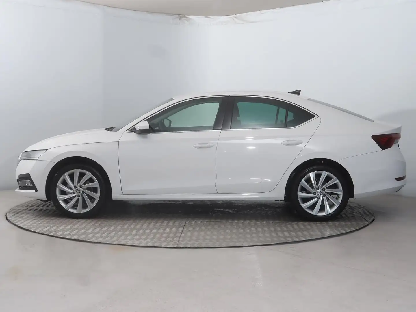 Skoda Octavia 1.5TSI Style Matrix+el.Klappe+18erLM Weiß - 2