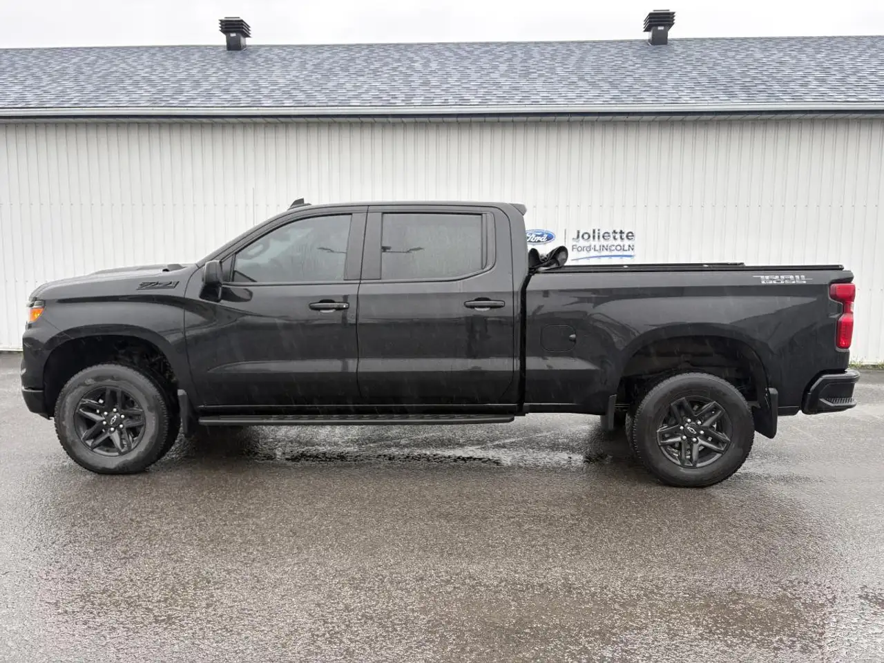 Chevrolet Silverado 1500 снимка Chevrolet Silverado 1500