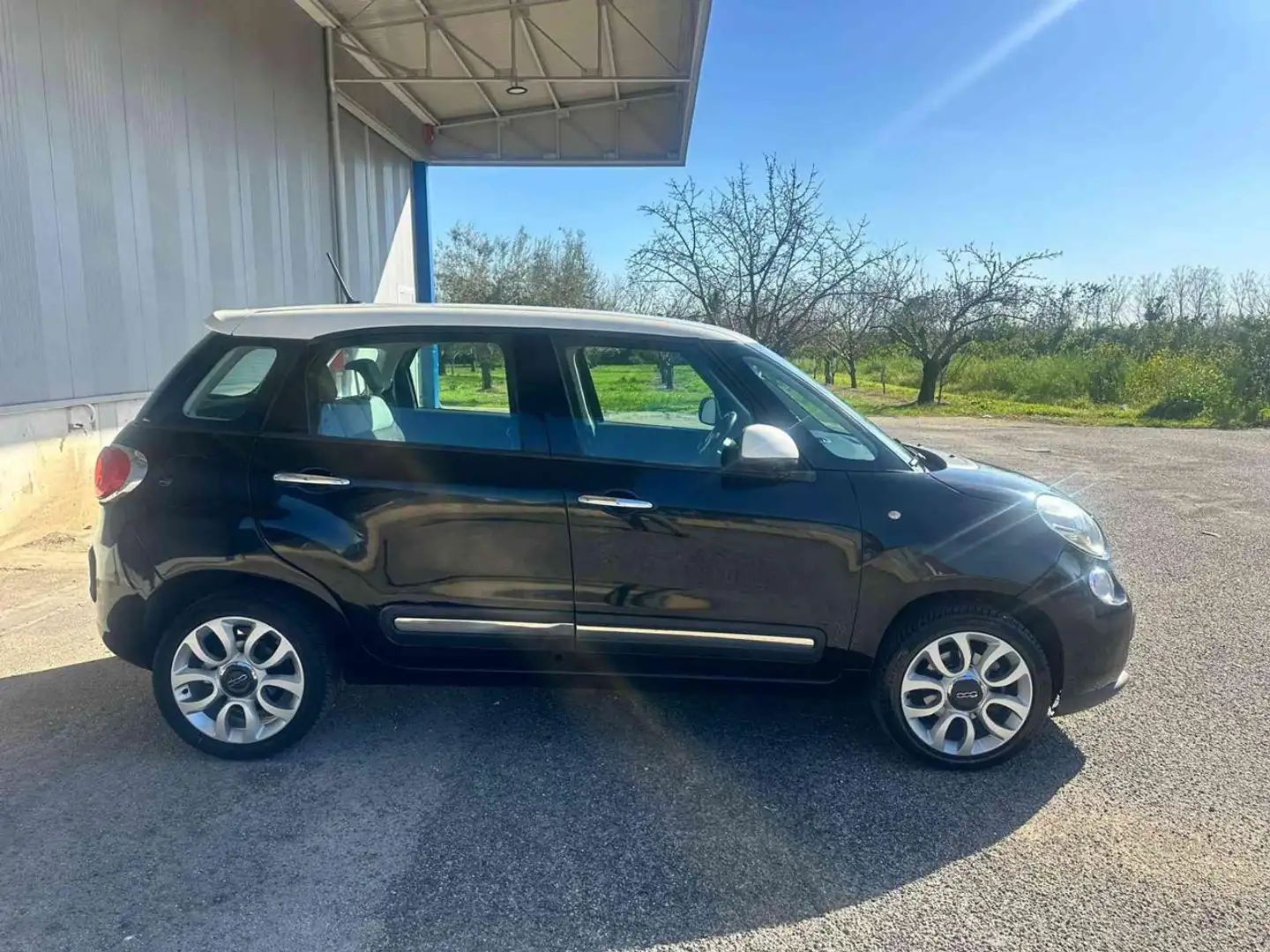 Fiat 500L 0.9 TwinAir Turbo Natural Power Lounge Noir - 2