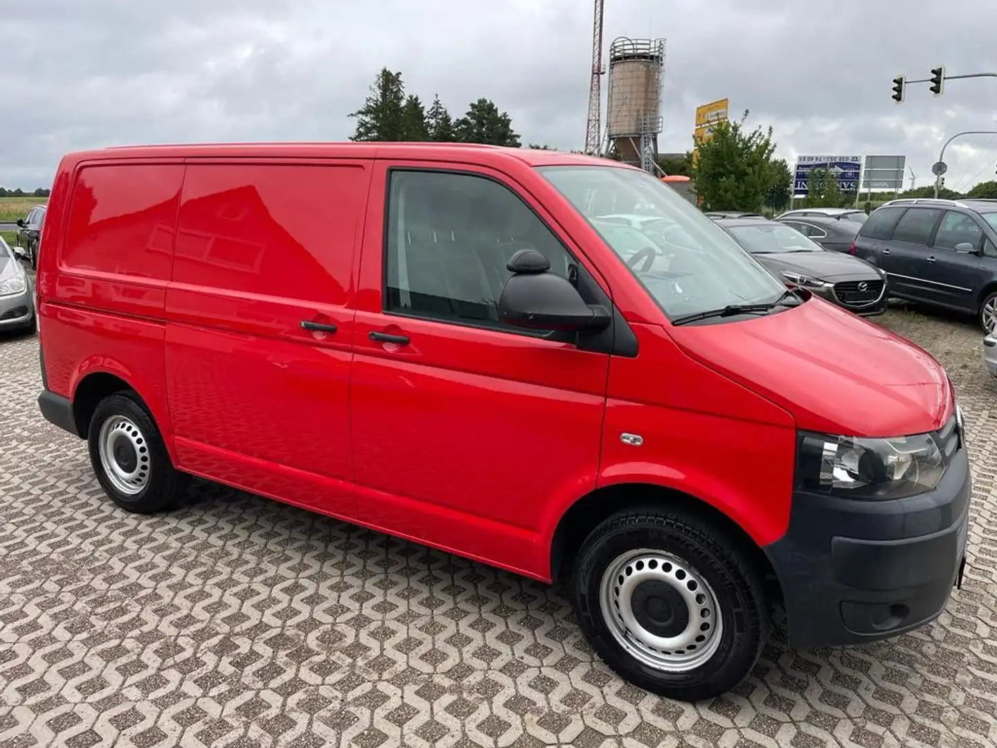 Volkswagen T5 Transporter Kasten-Kombi Kasten Rot - 1