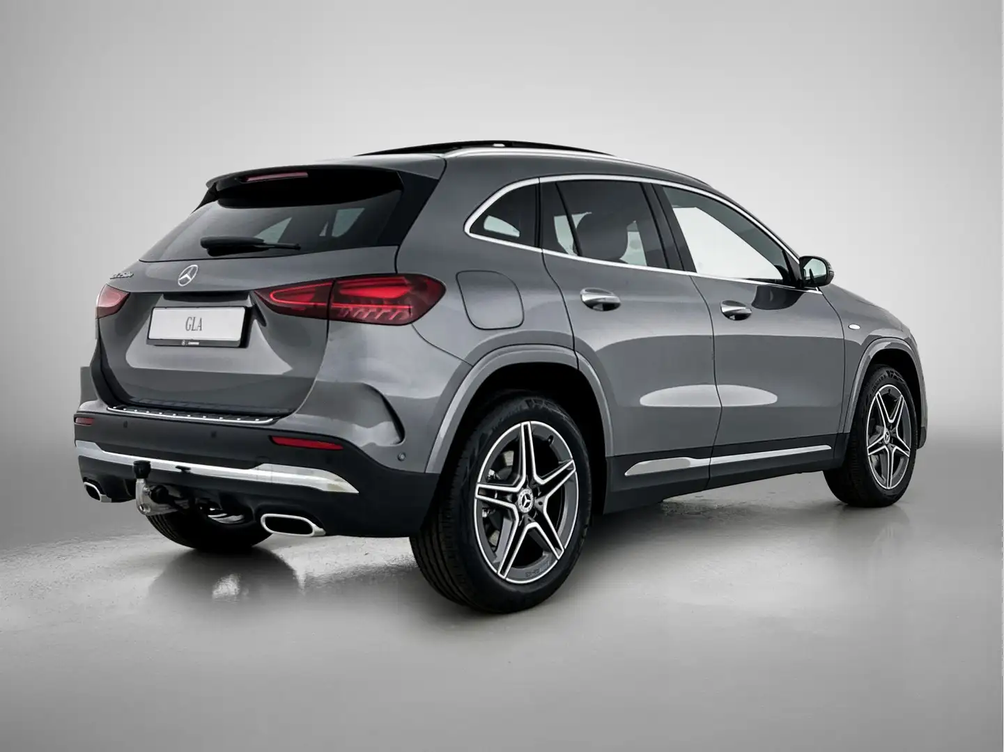 Mercedes-Benz GLA 250 e Business Solution AMG | Trekhaak | Parkeerpakket Gri - 2