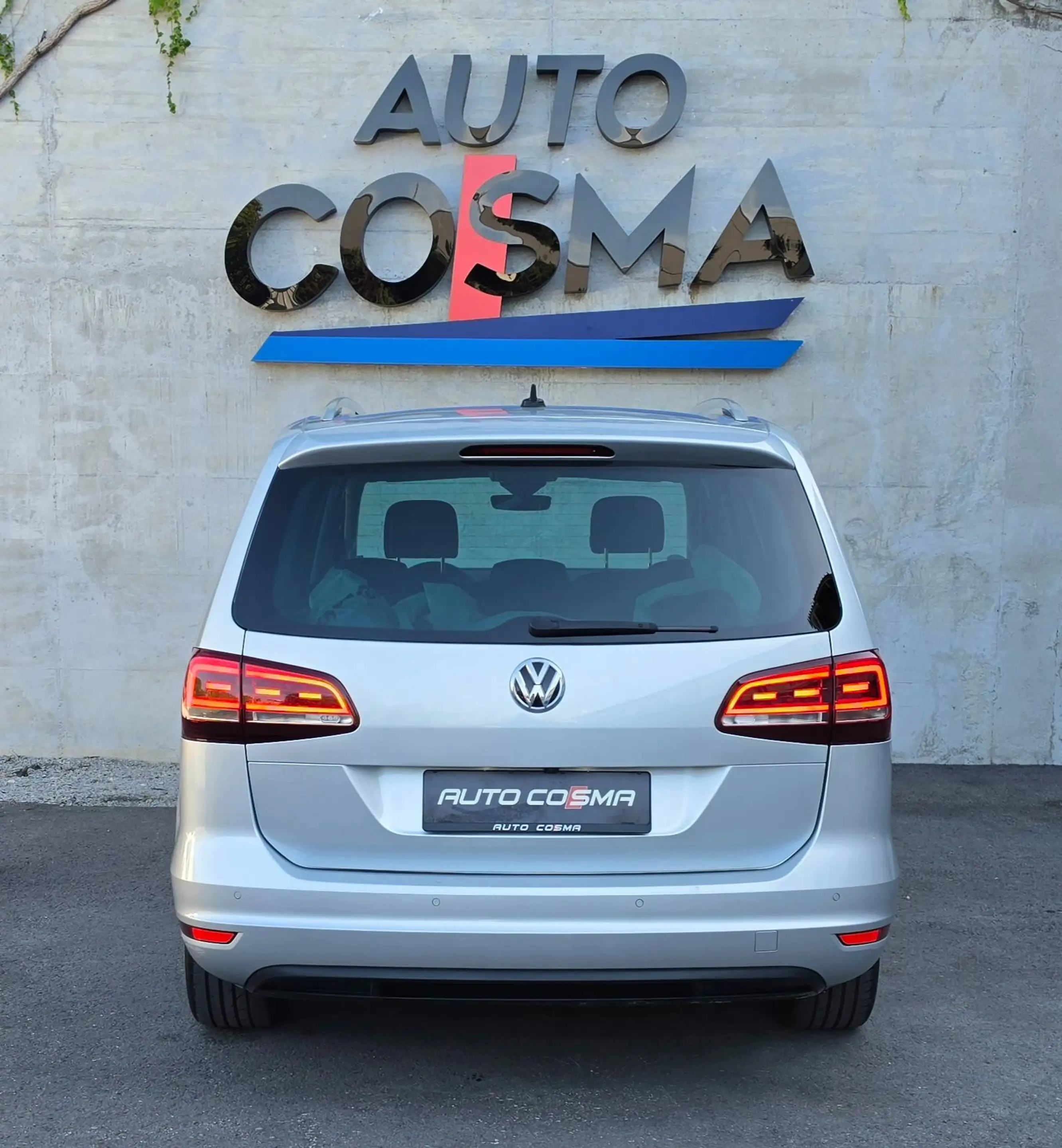 Volkswagen Sharan Highline — photo 4