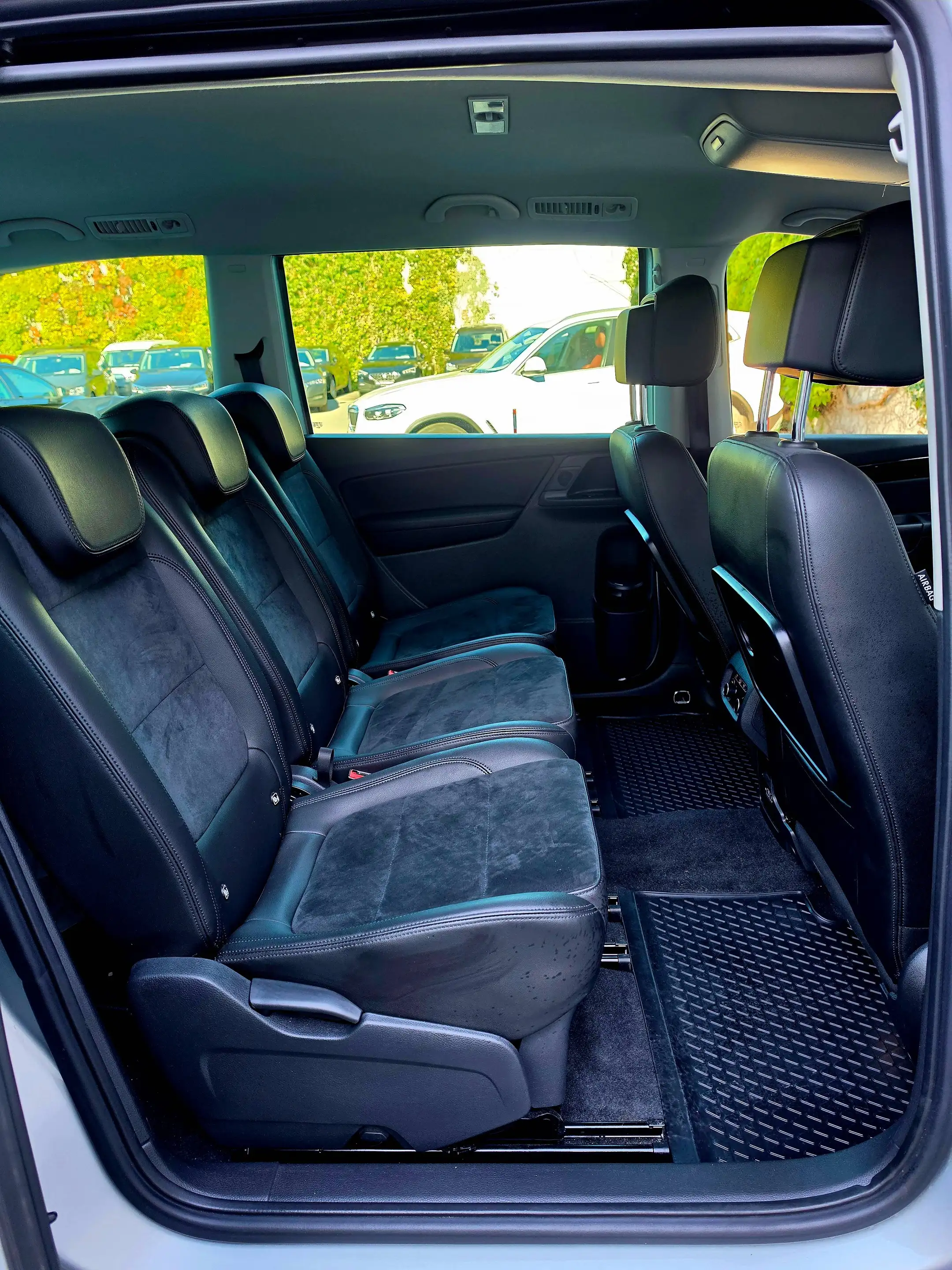 Volkswagen Sharan Highline — photo 15
