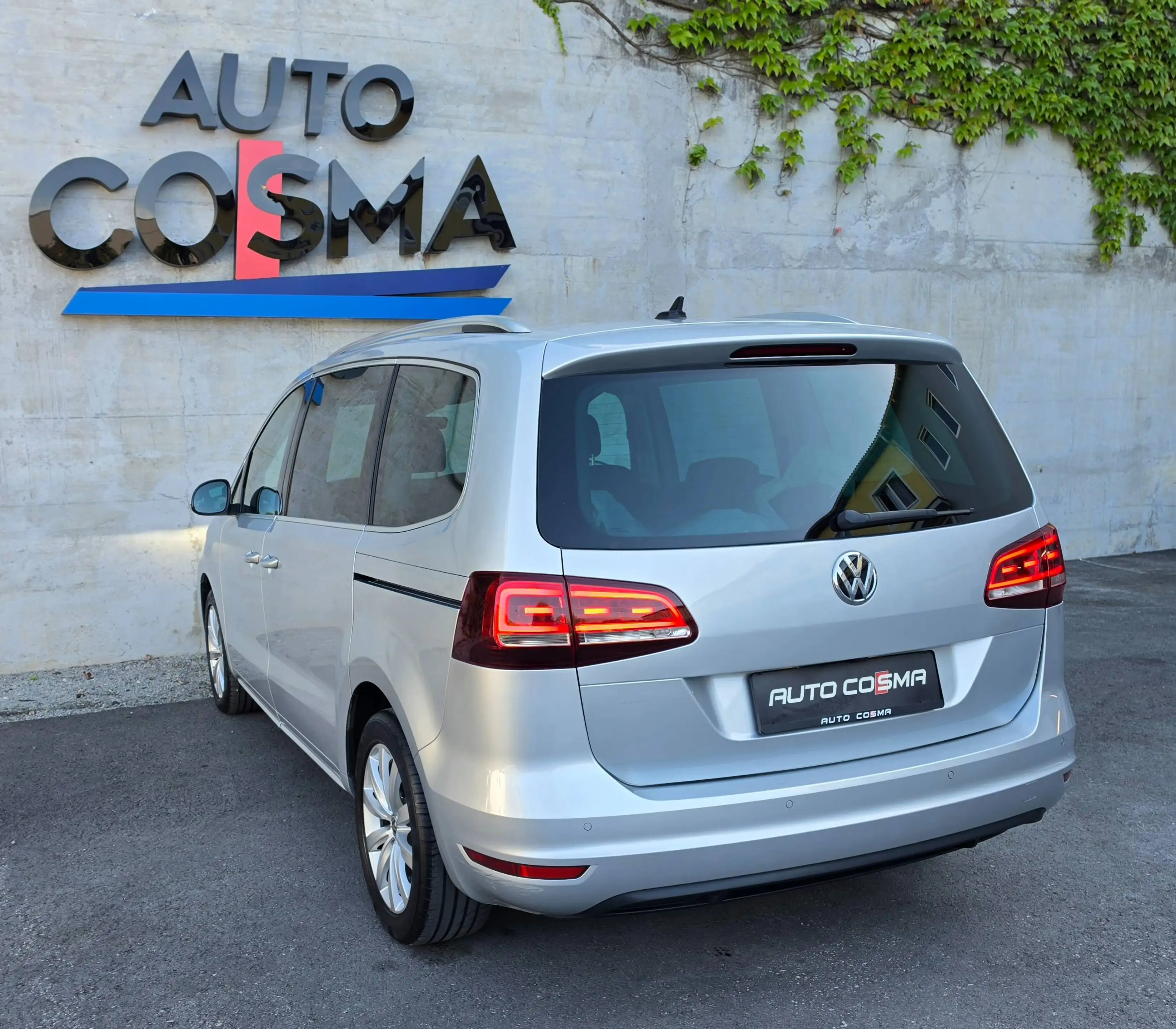 Volkswagen Sharan Highline — photo 8