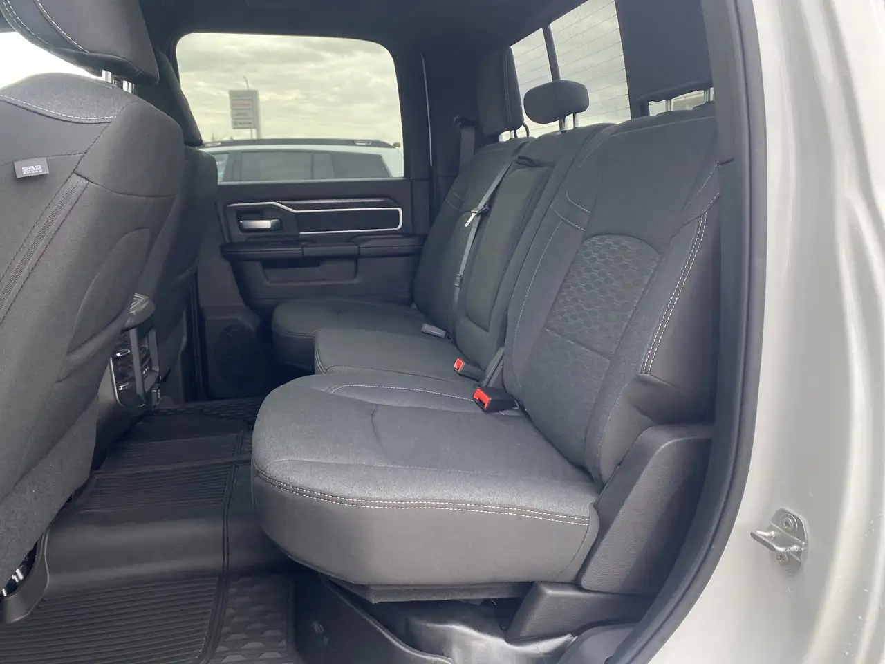 RAM 3500 снимка RAM 3500