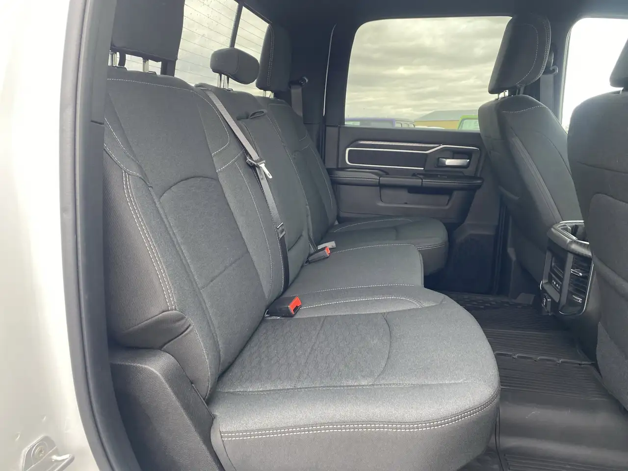 RAM 3500 снимка RAM 3500