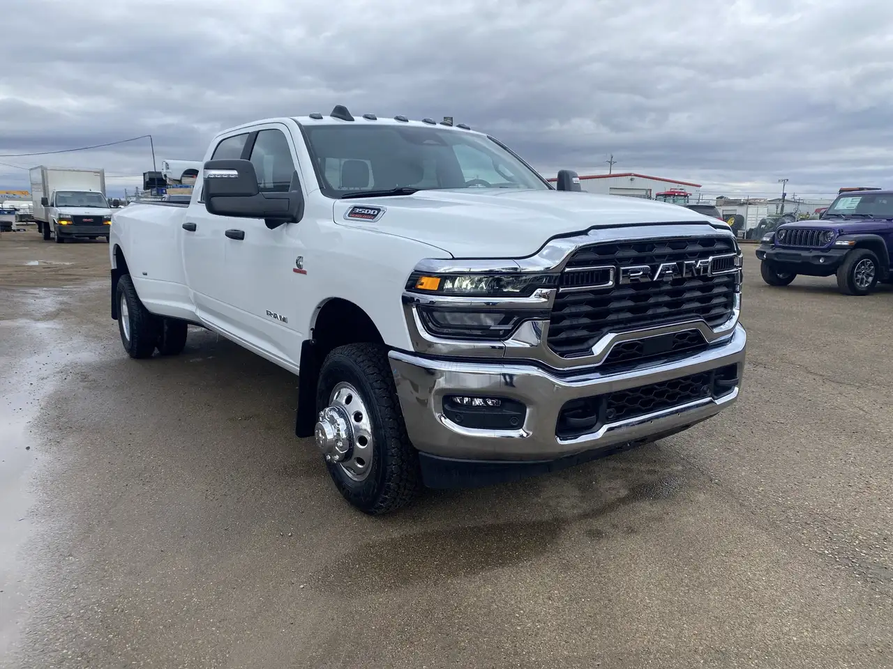 RAM 3500 снимка RAM 3500