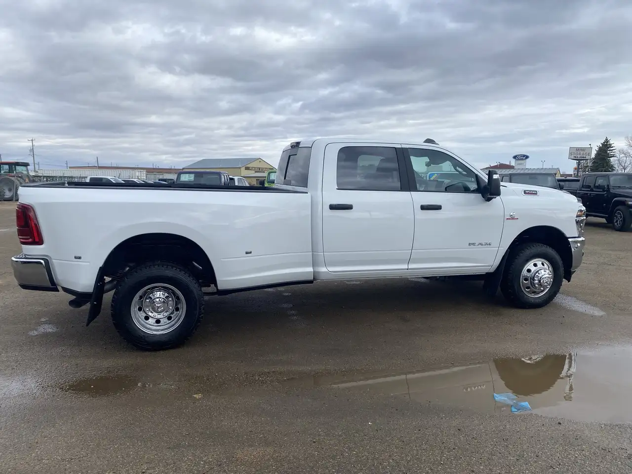 RAM 3500 снимка RAM 3500