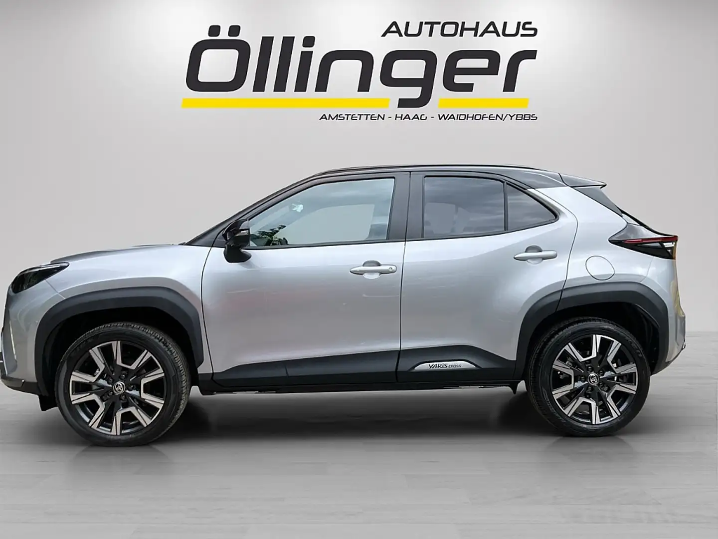 Toyota Yaris Cross 1,5 VVT-i Hybrid Style Aut. Silber - 2