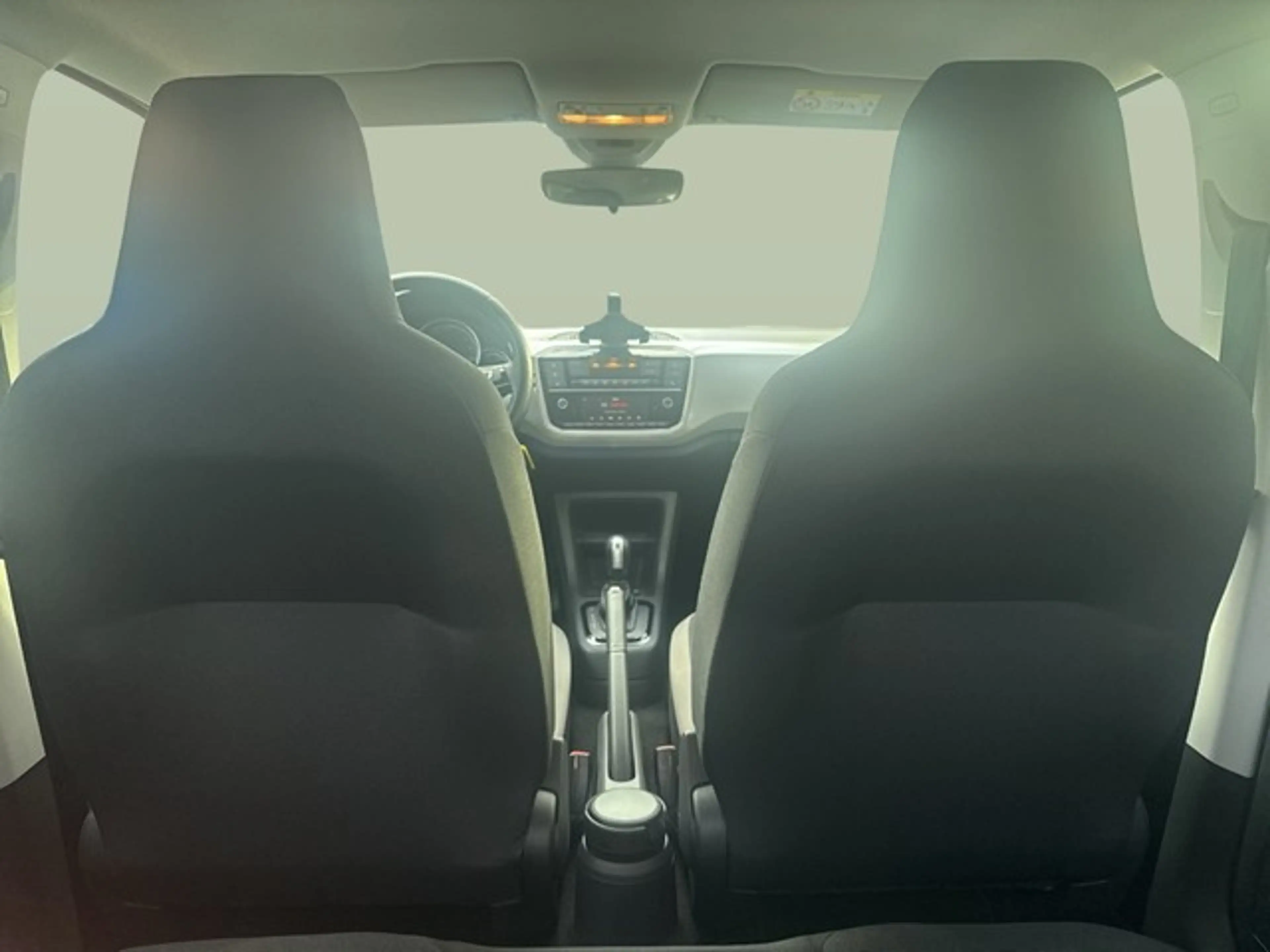 Volkswagen e-up! 32,3 kWh EDITION + RÜCKFAHRKAMERA+ SITZHEIZUNG+... — photo 14