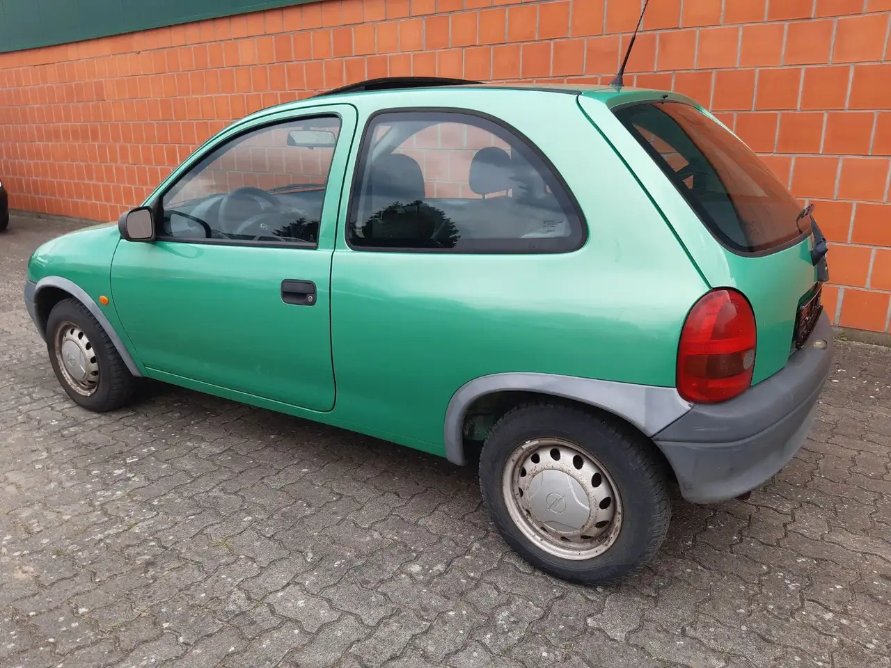 Opel Corsa B - 1,0 - gepflegter Zustand, foto 4