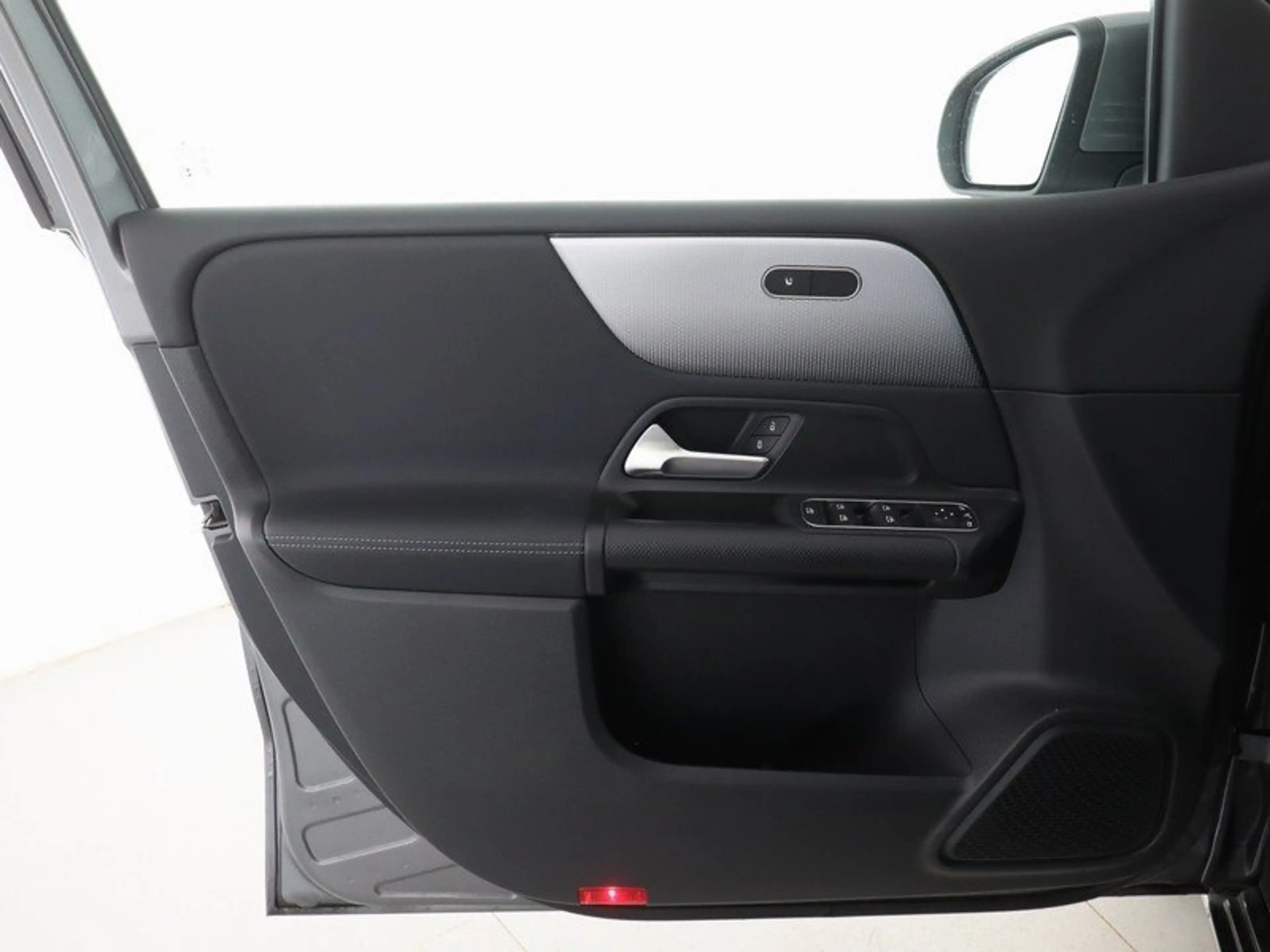 Mercedes-Benz B 220 B220d Style LED HighEndMBUX Kamera SHZ SpiegelPk — photo 6