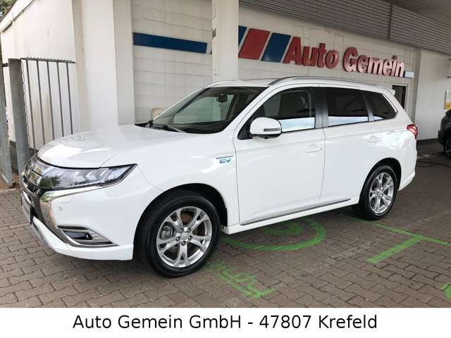 Imagine Mitsubishi Outlander Outlander PHEV PLUS mit Fahrassistenz Paket