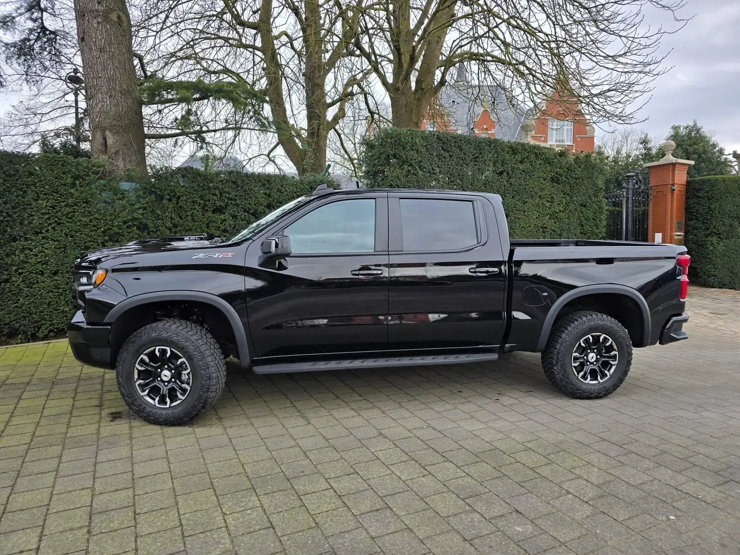 Chevrolet Silverado Model 2025 ZR2 6.2 V8 € 79.900 ,- excl Negro - 2
