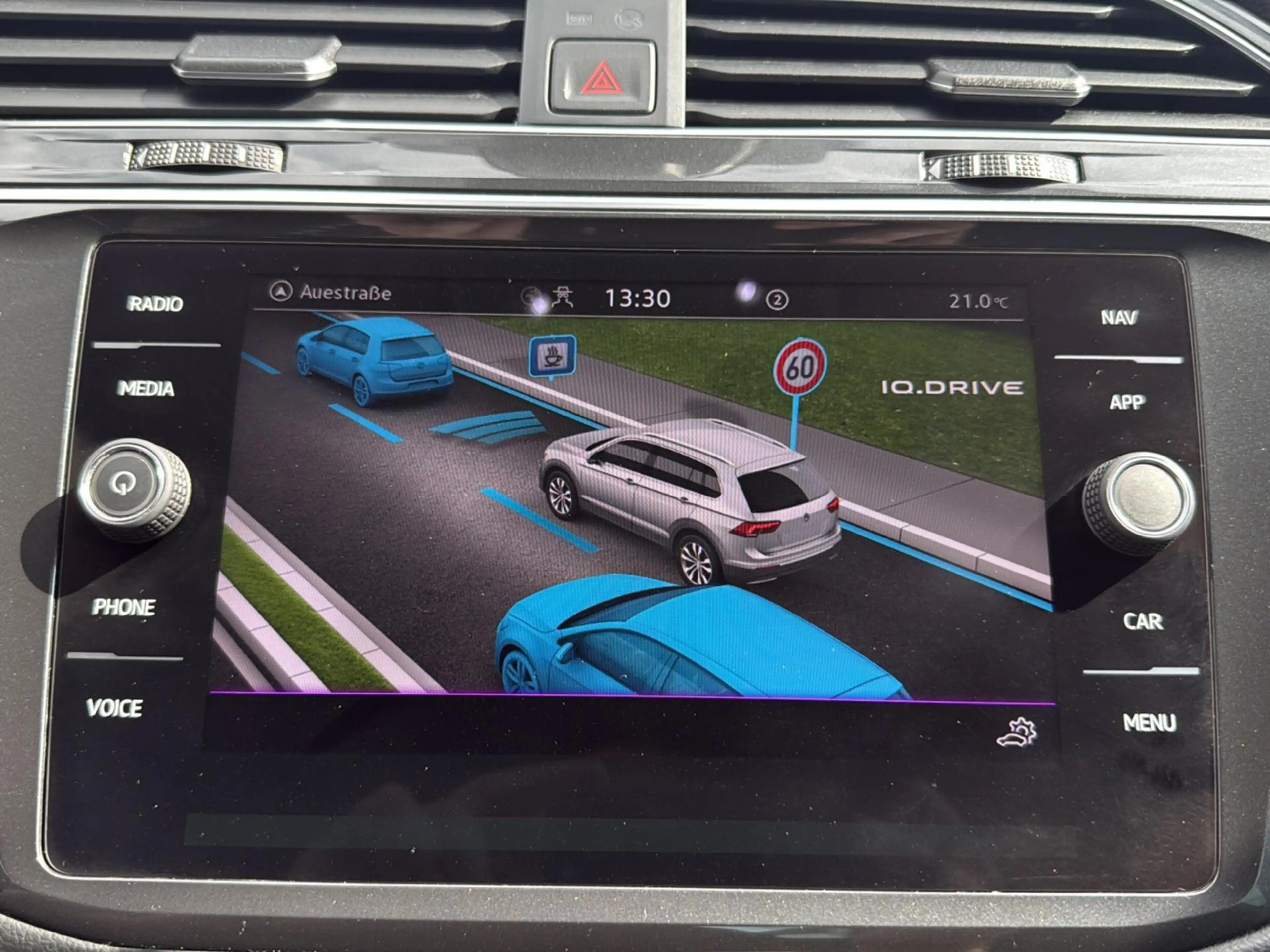 Volkswagen Tiguan 1.5TSI Elegance ACC+VIRTU+SHZ+IQ-D+AMBIEN — photo 15