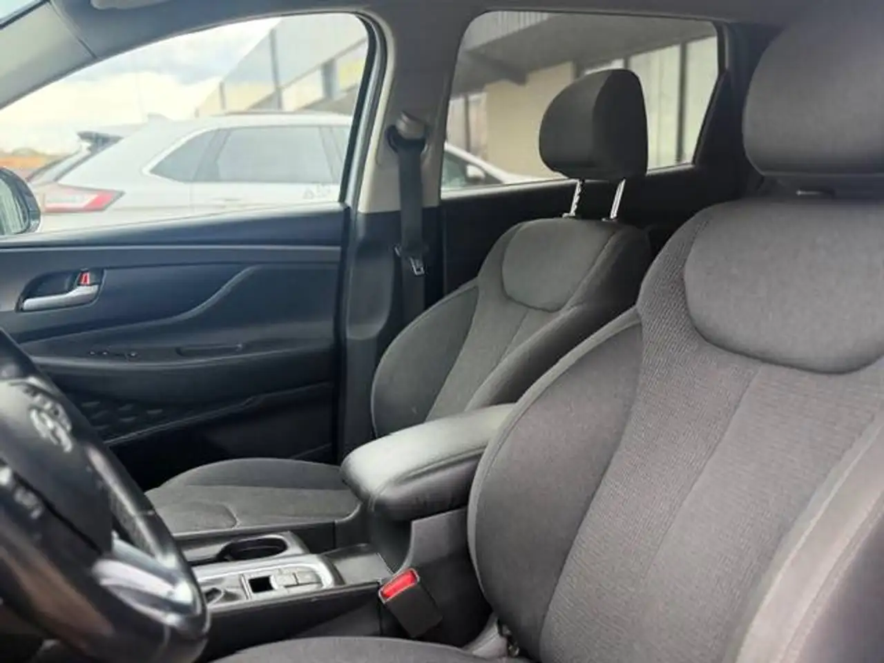Hyundai SANTA FE снимка Hyundai SANTA FE