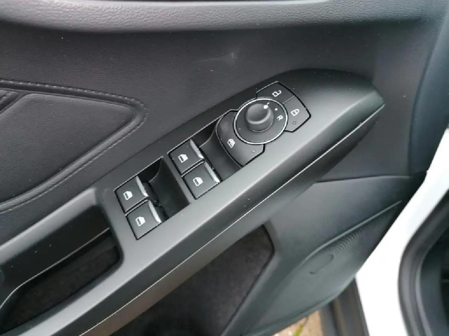 Ford Focus Cool & Connect*SHZ*LED*Neues Modell Bianco - 2