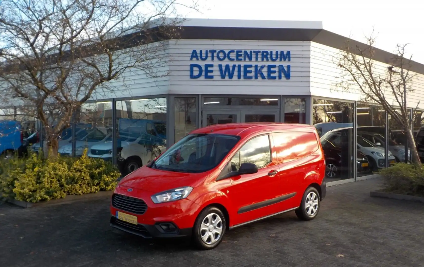 Ford Transit Courier 1.0 BENZINE AIRCO SCHUIFDEUR TREHAAK WEINIG KM MAR Červená - 1