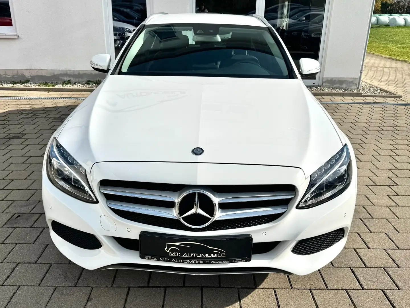 Mercedes-Benz C 220 T*AVANTGARDE*AHK*KAMERA*TEMP*LED*SHZ*BLUET Weiß - 2
