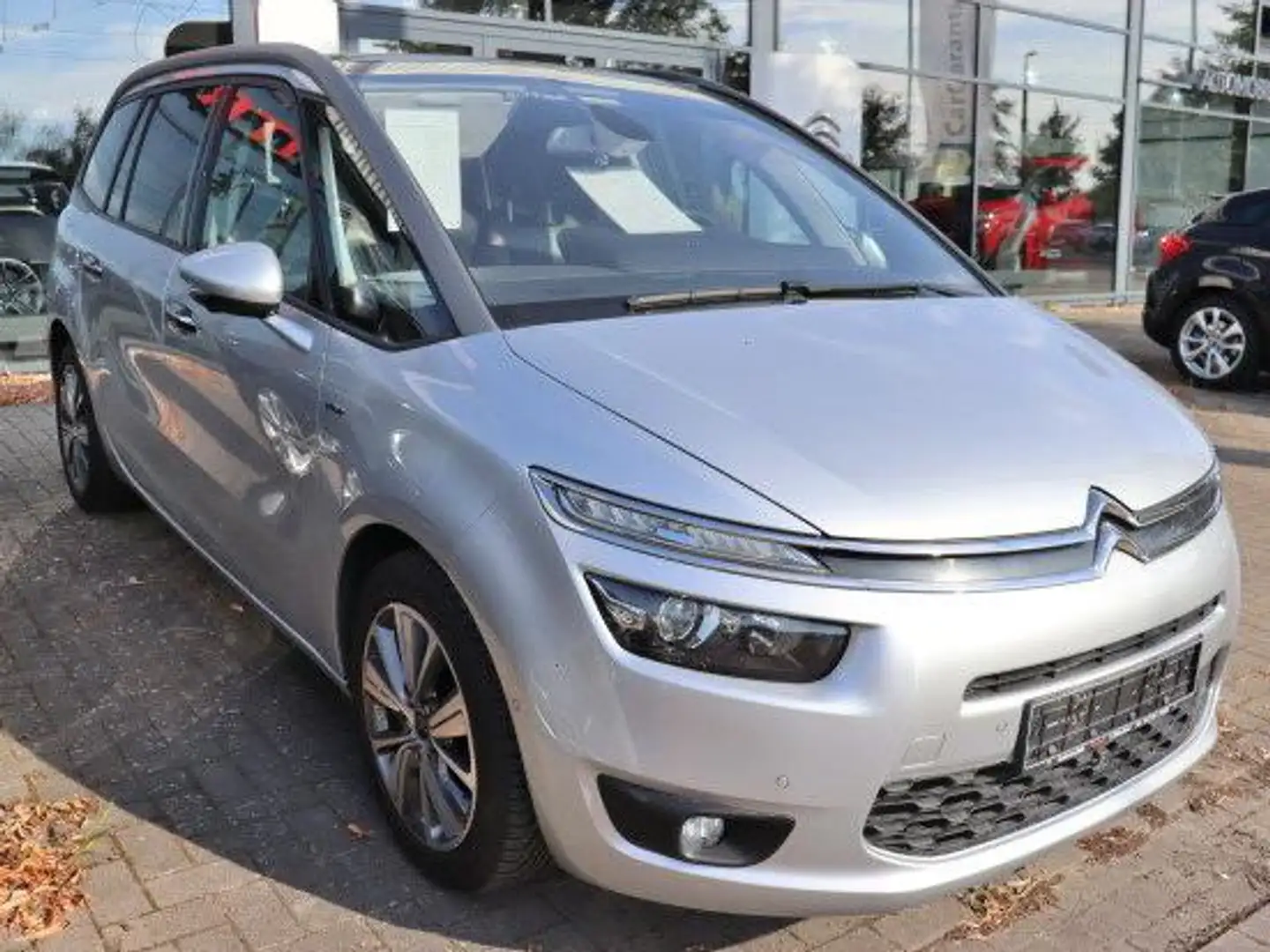 Citroen C4 Exclusive 7 Sitze, Navi, HIFI JBL, Glasdach, AHK Silber - 2