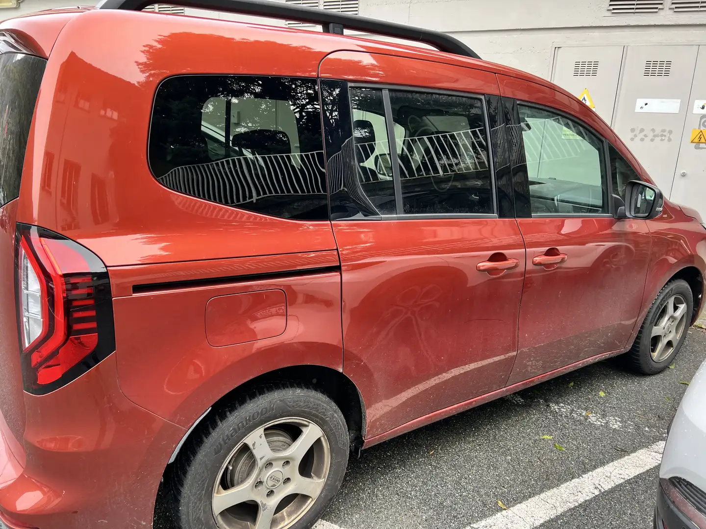 Renault Kangoo E-TECH - 2