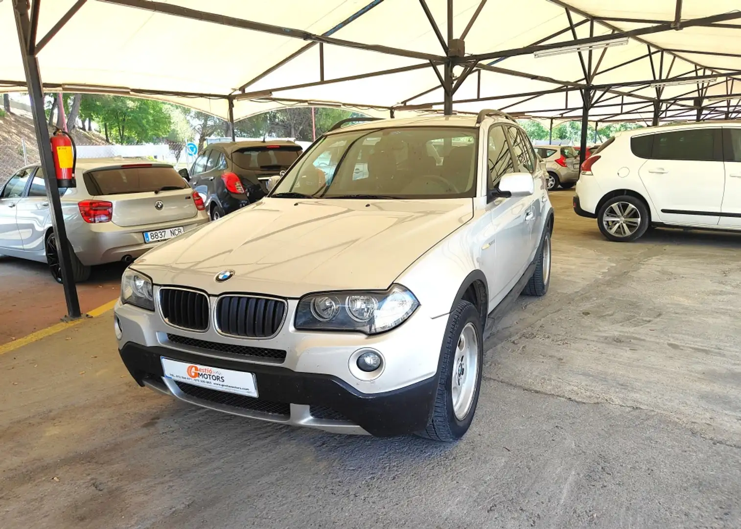 BMW X3 2.0d Argent - 1