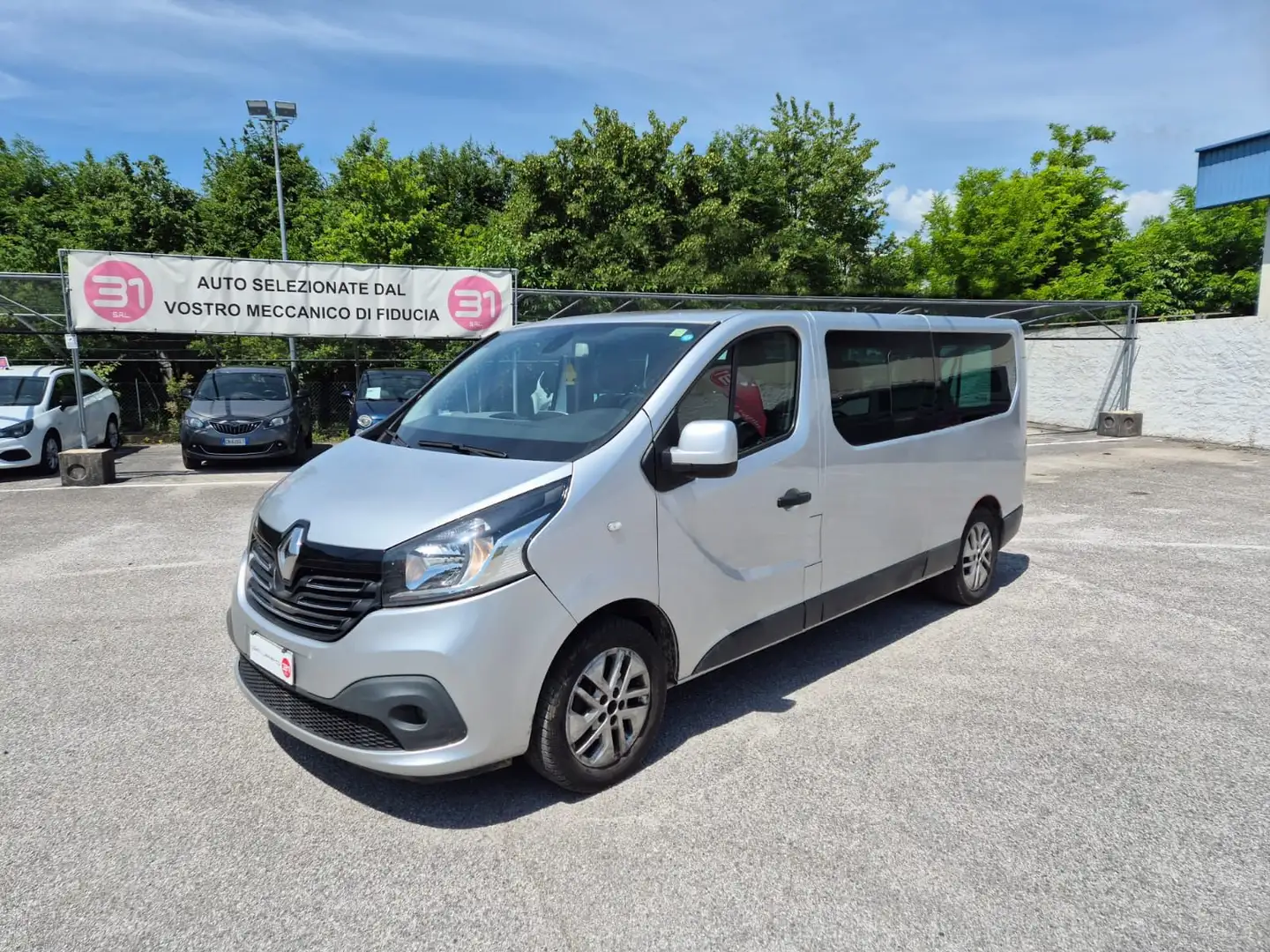 Renault Trafic T29 1.6 dCi 125 CV S&S PC-TN Intens Heavy T.Tu Сірий - 2