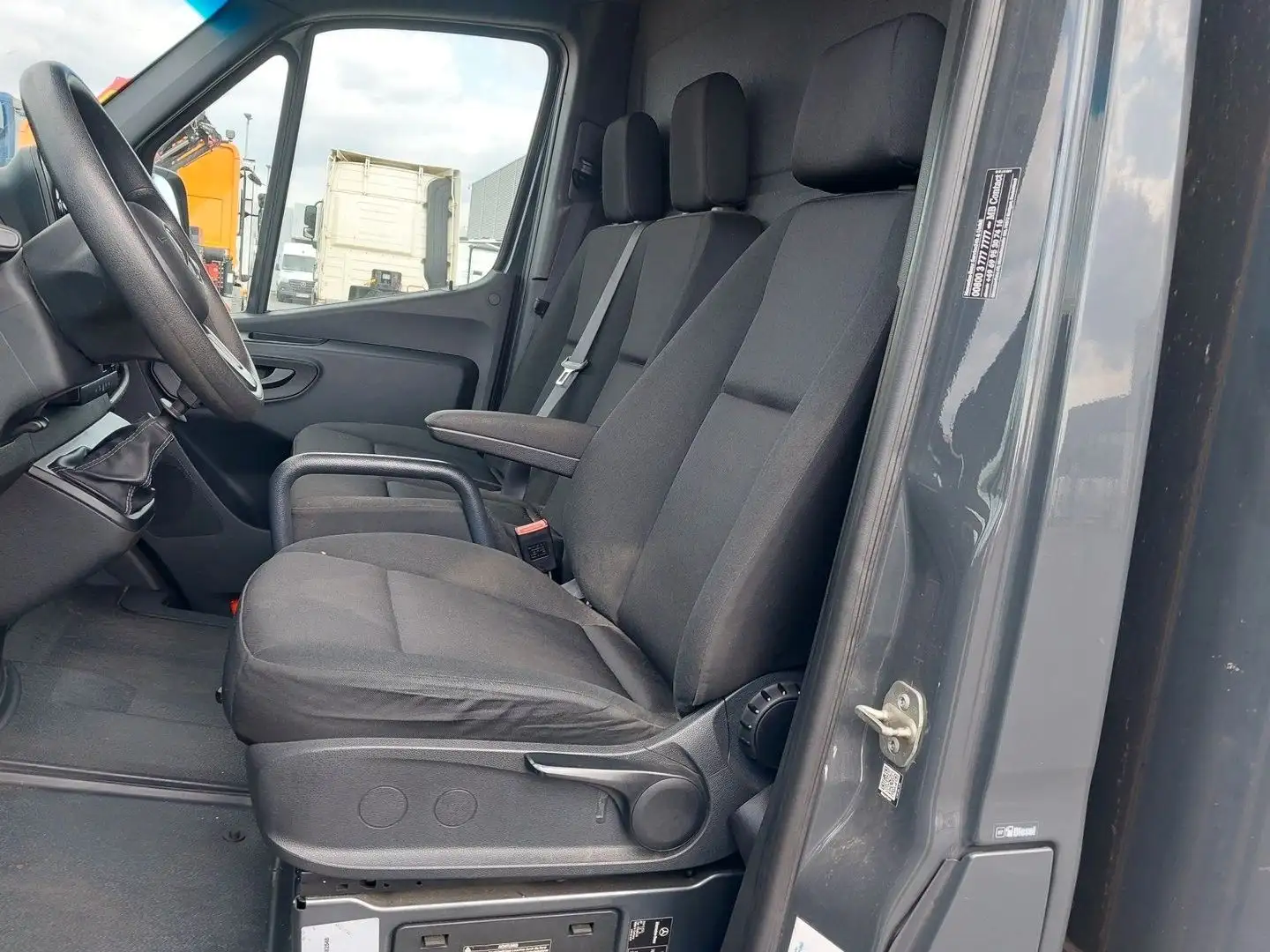 Mercedes-Benz Sprinter (Koffer+Lift) L3 316 CDI Klima MBUX RWD Nero - 2