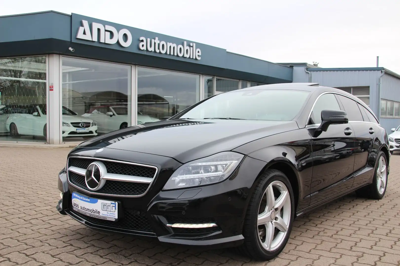 Mercedes-Benz CLS 350 BE 4Matic AMG-Line LED Schwarz - 1