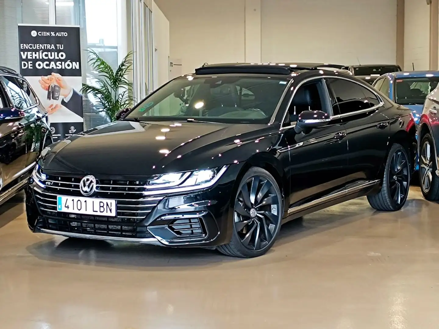 Volkswagen Arteon 2.0TDI R-Line DSG7 140kW Schwarz - 1