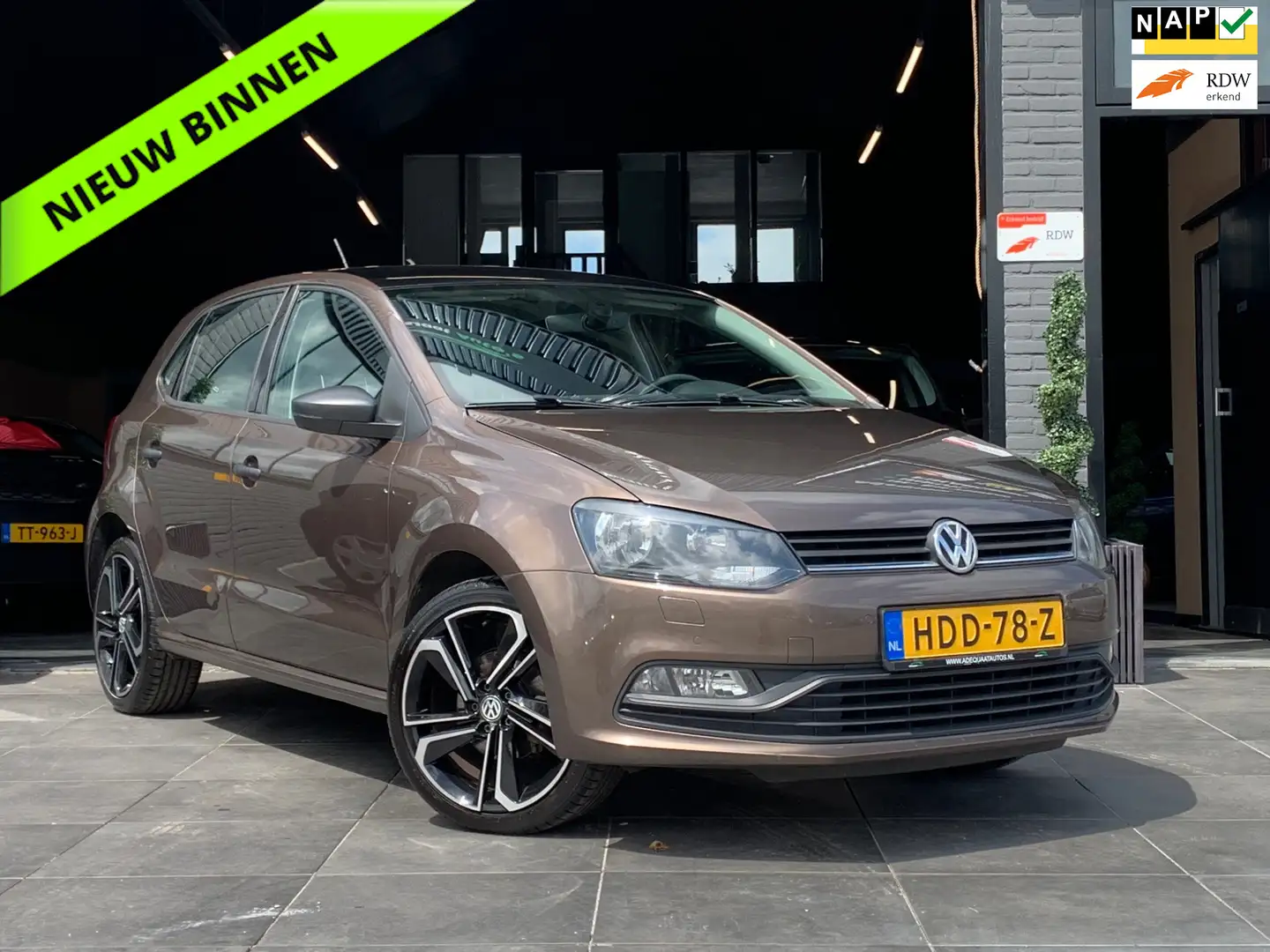 Volkswagen Polo 1.0 Comfortline|Cruise|Climate|Bluetooth|ÄPK Bruin - 1