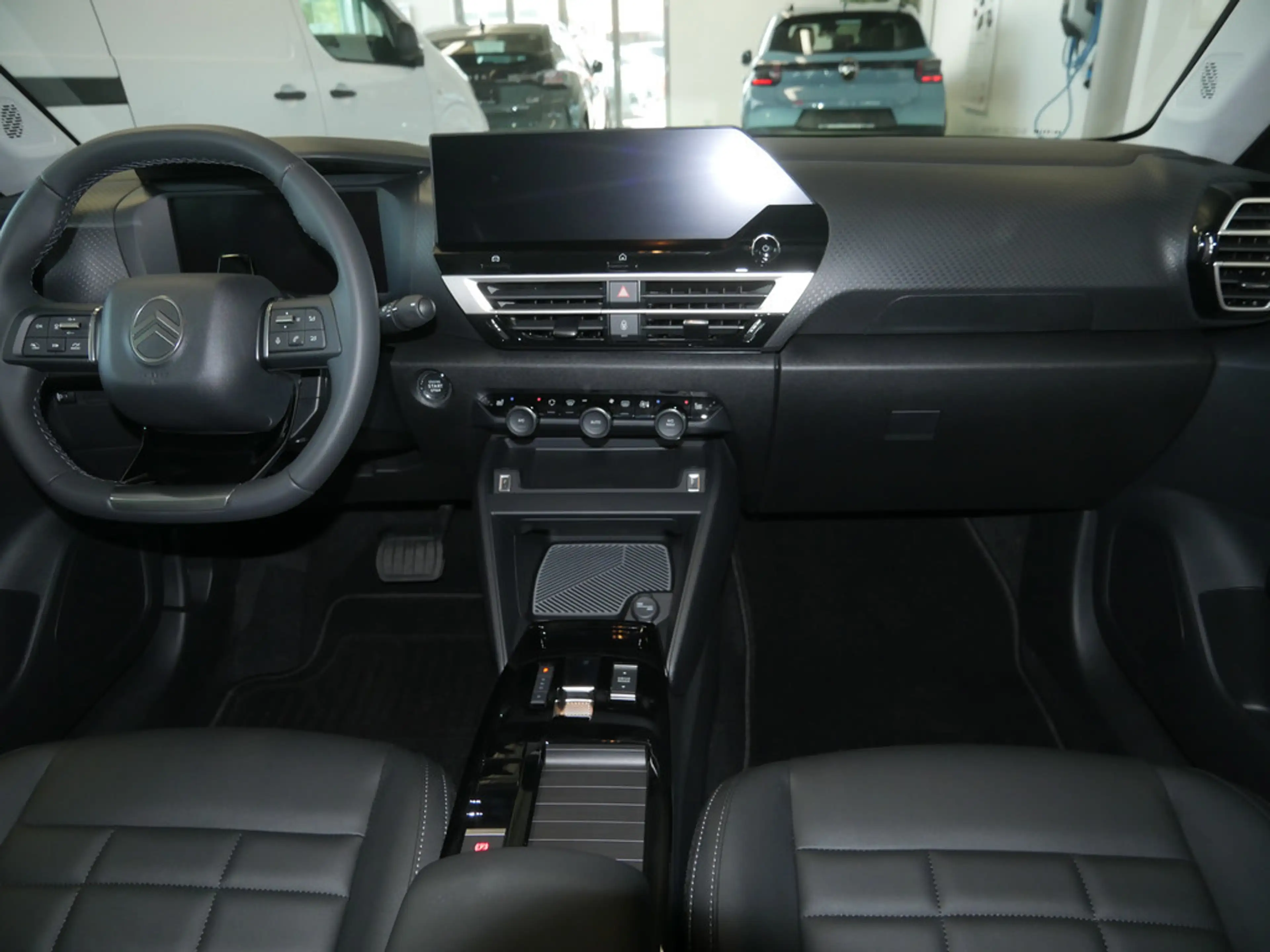 Citroen E-C4 Electric — photo 15