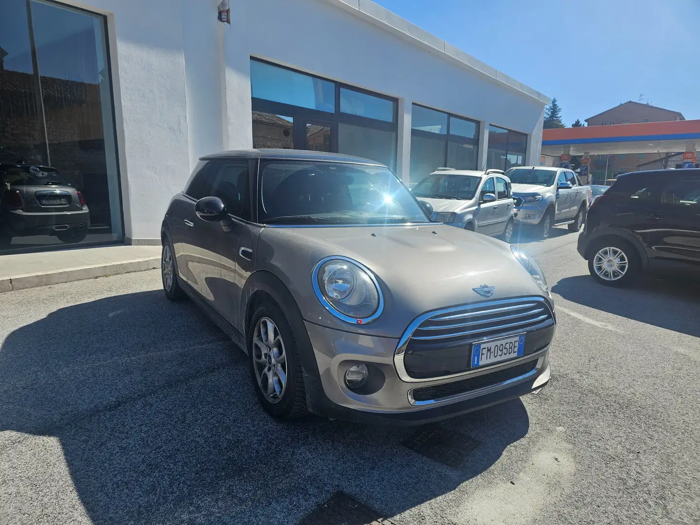 MINI Cooper D Mini 1.5 Cooper D Boost 3p auto Gris - 2