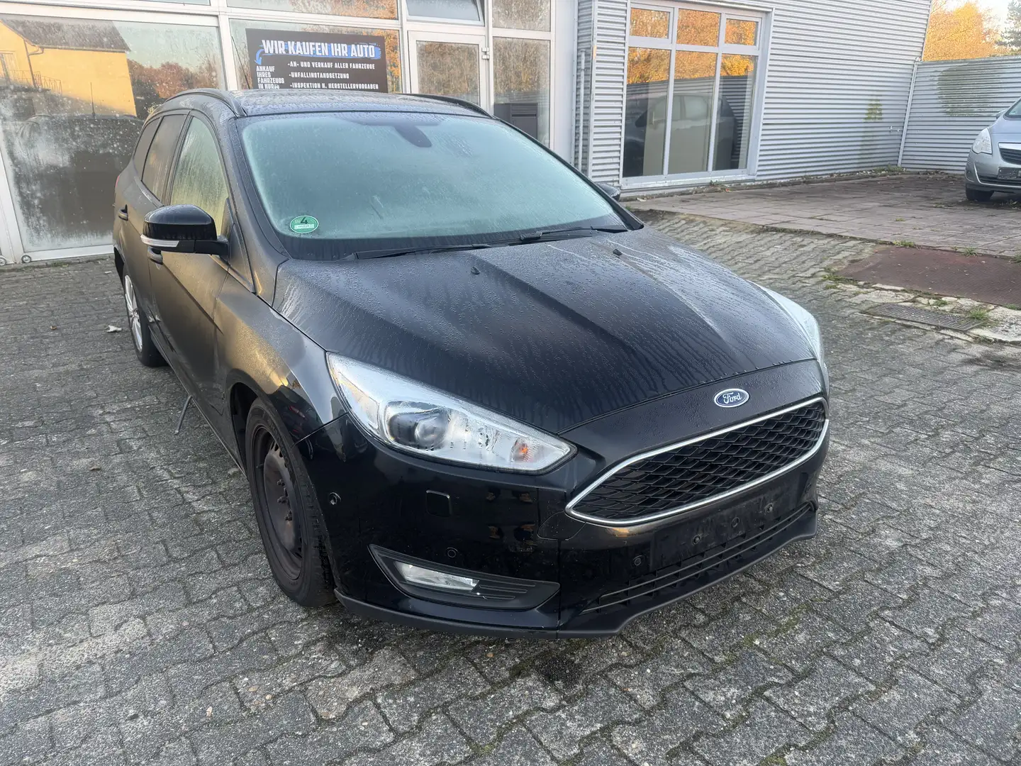 Ford Focus Focus 1.5 Aut./ Xenon Klimaautomatik /u.v.m. Schwarz - 1