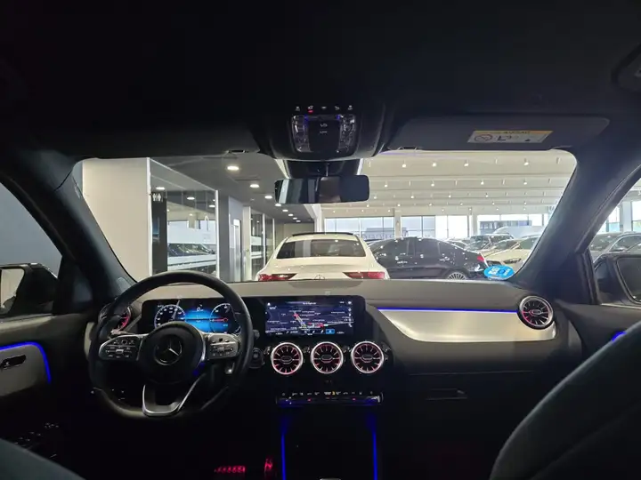 Mercedes-Benz EQA 250 2022, foto 24