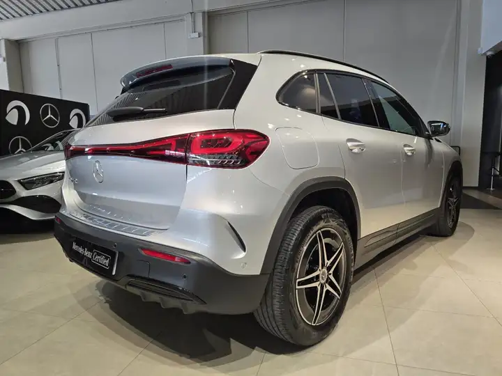 Mercedes-Benz EQA 250 2022, foto 7