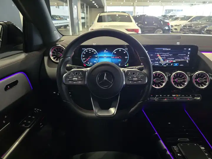 Mercedes-Benz EQA 250 2022, foto 21