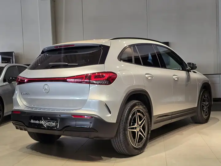 Mercedes-Benz EQA 250 2022, foto 34