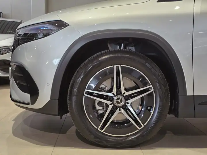 Mercedes-Benz EQA 250 2022, foto 10