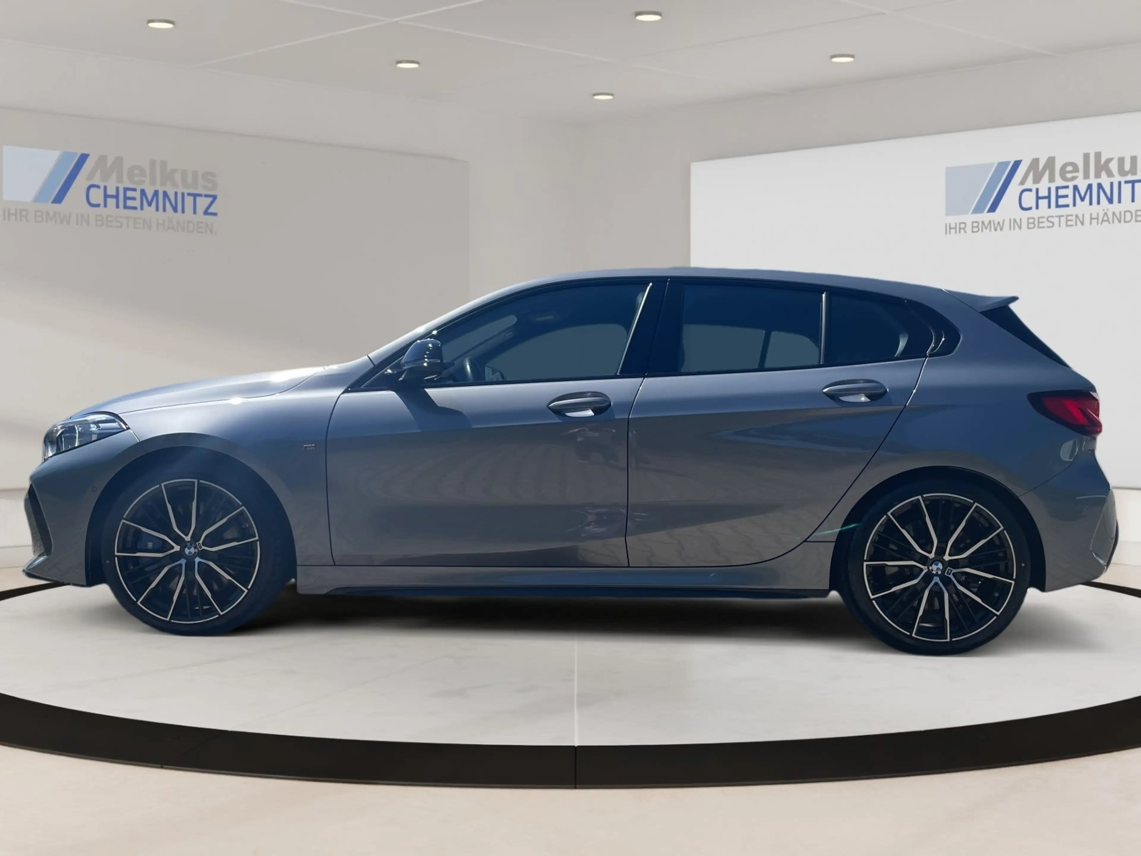 BMW 135 M135i xDrive SAG/Head-Up/Driving/Leder/HiFi/DAB/uv — photo 2