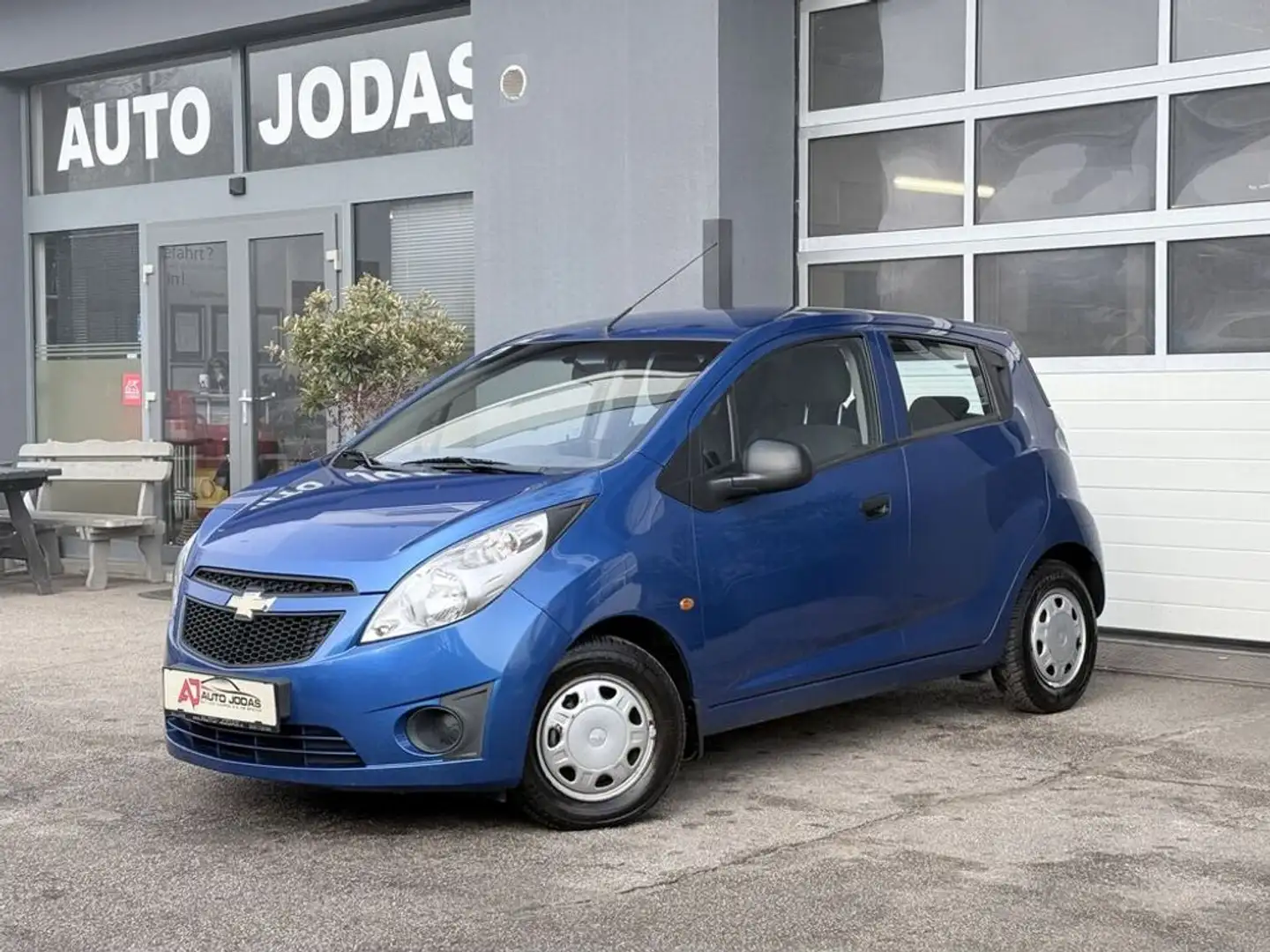 Chevrolet Spark 1.0 5-türer **Klimaanlage/2.Besitz** Blau - 2