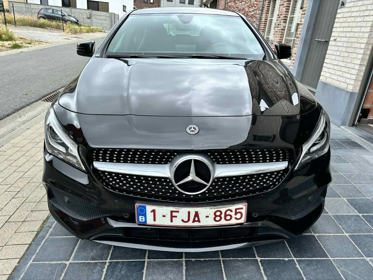 Mercedes-Benz CLA 180