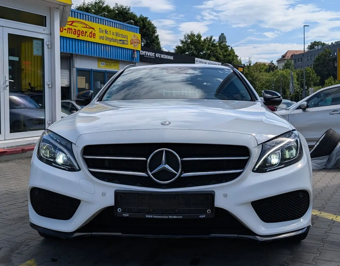 Mercedes-Benz C 220 T d 4Matic*AMG-Line*NightPak*Temp*LED*RKam Fehér - 2