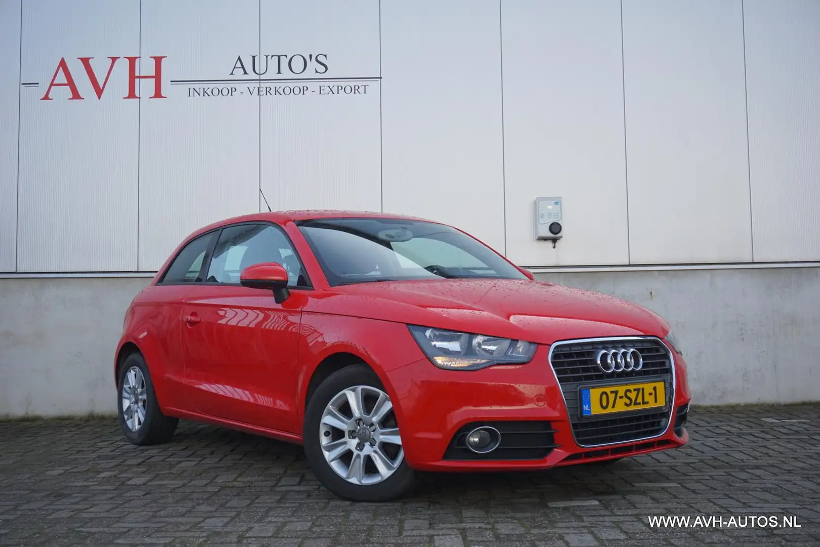 Audi A1 1.2 TFSI Connect Rouge - 2
