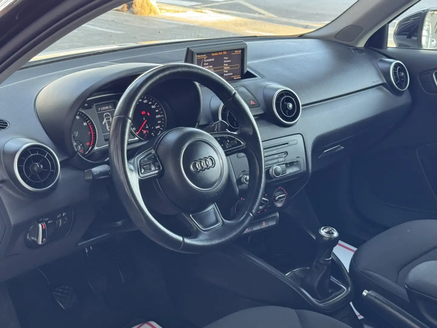 Audi A1 1.2 TFSI Ambition Wit - 2
