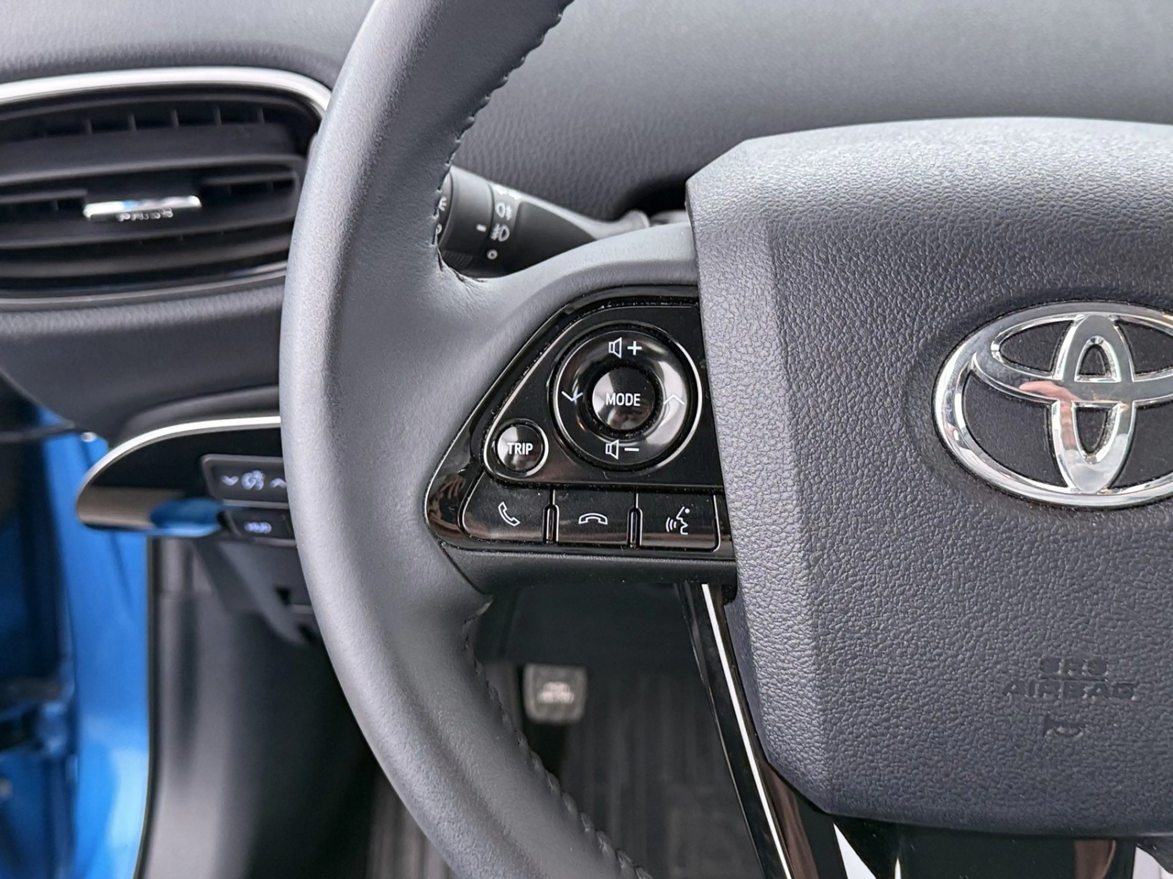 Toyota Prius 1.8 Aut LED AHK RADAR NAVI SITZHZG R-CAM — photo 21