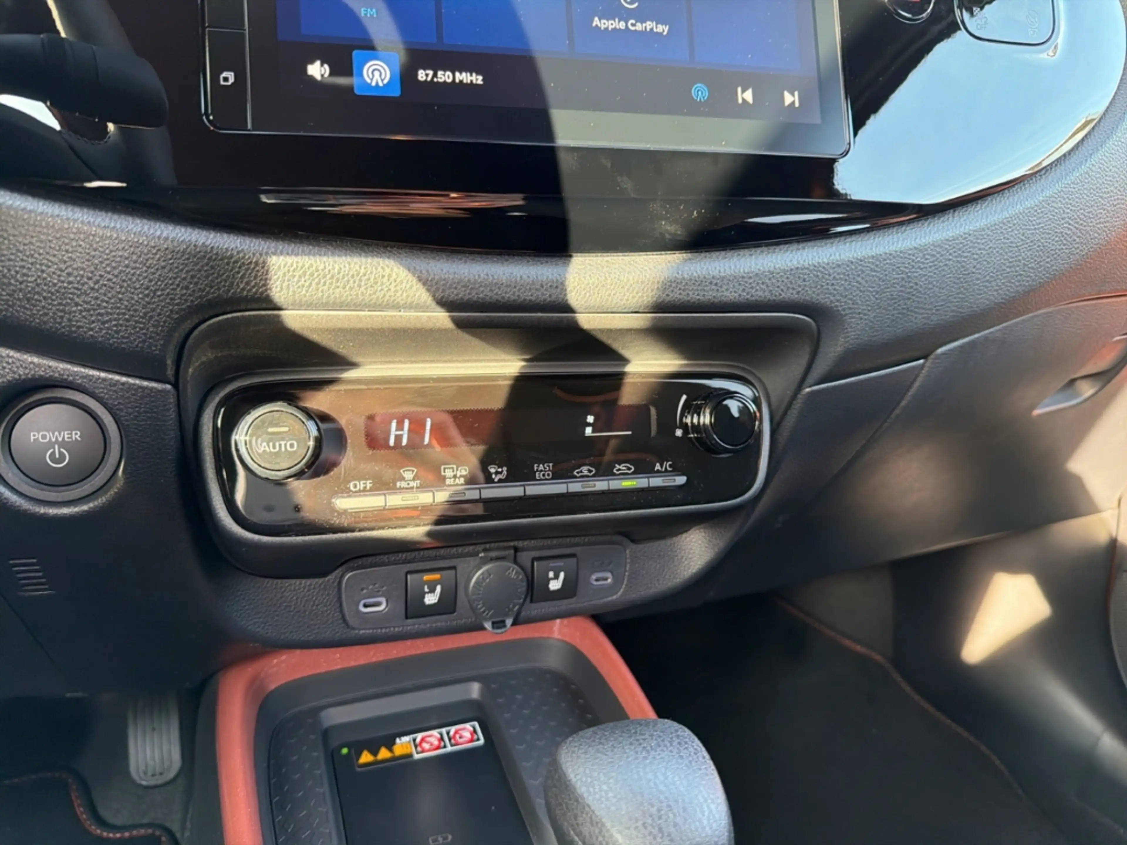 Toyota Aygo X Teamplayer 1,5l Digitales Cockpit LED Blendfreies — photo 15